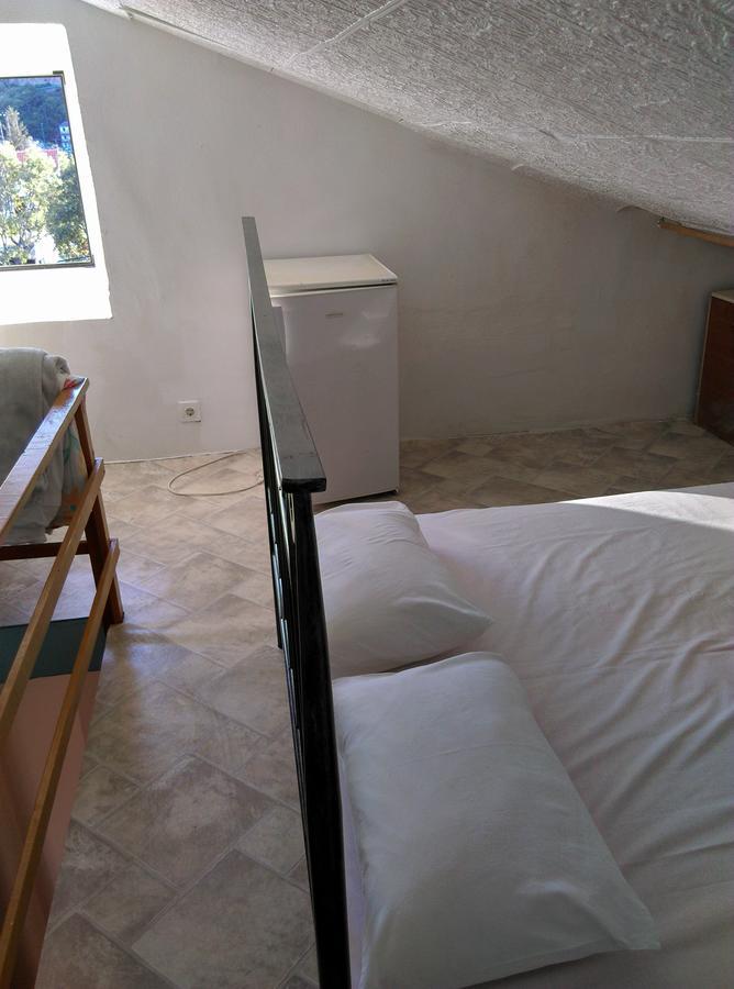 Apartment Filip Vrbnik Eksteriør bilde